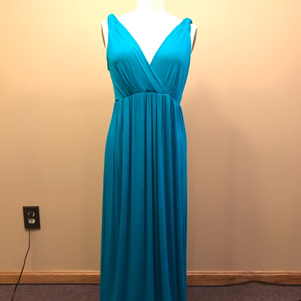 V-neck Aqua Floor Length Dress